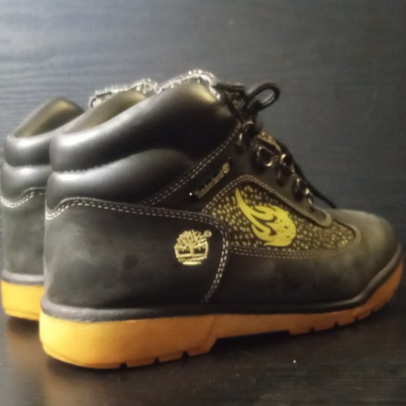 Men Timberland Boots Hiking Boots - Size 5.5
